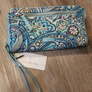 Vera Bradley front zip wristlet
